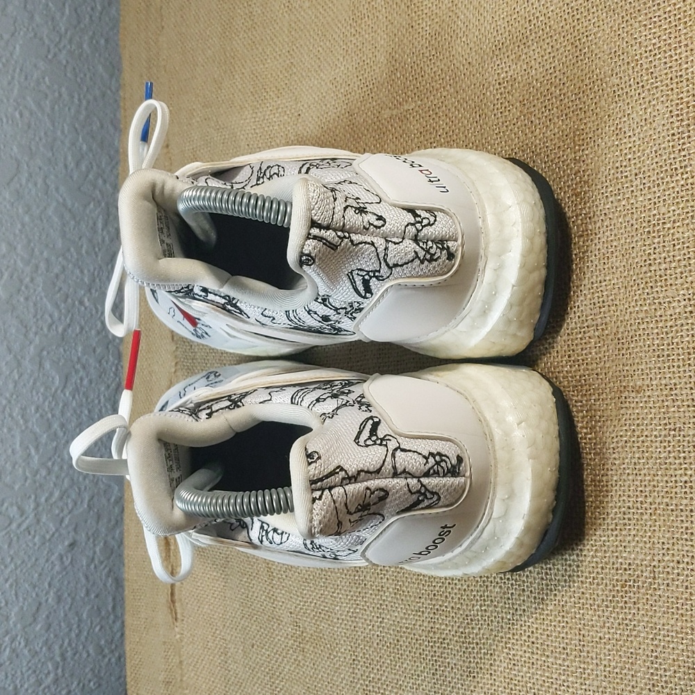Adidas X Disney Ultraboost DNA 'Goofy' Kid's Running Shoes Sz 5.5, White/Black - Picture 5 of 8